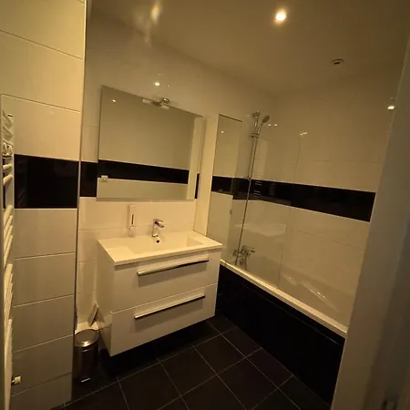 Apartamento Spacious Bright Flat 300m River Bank *